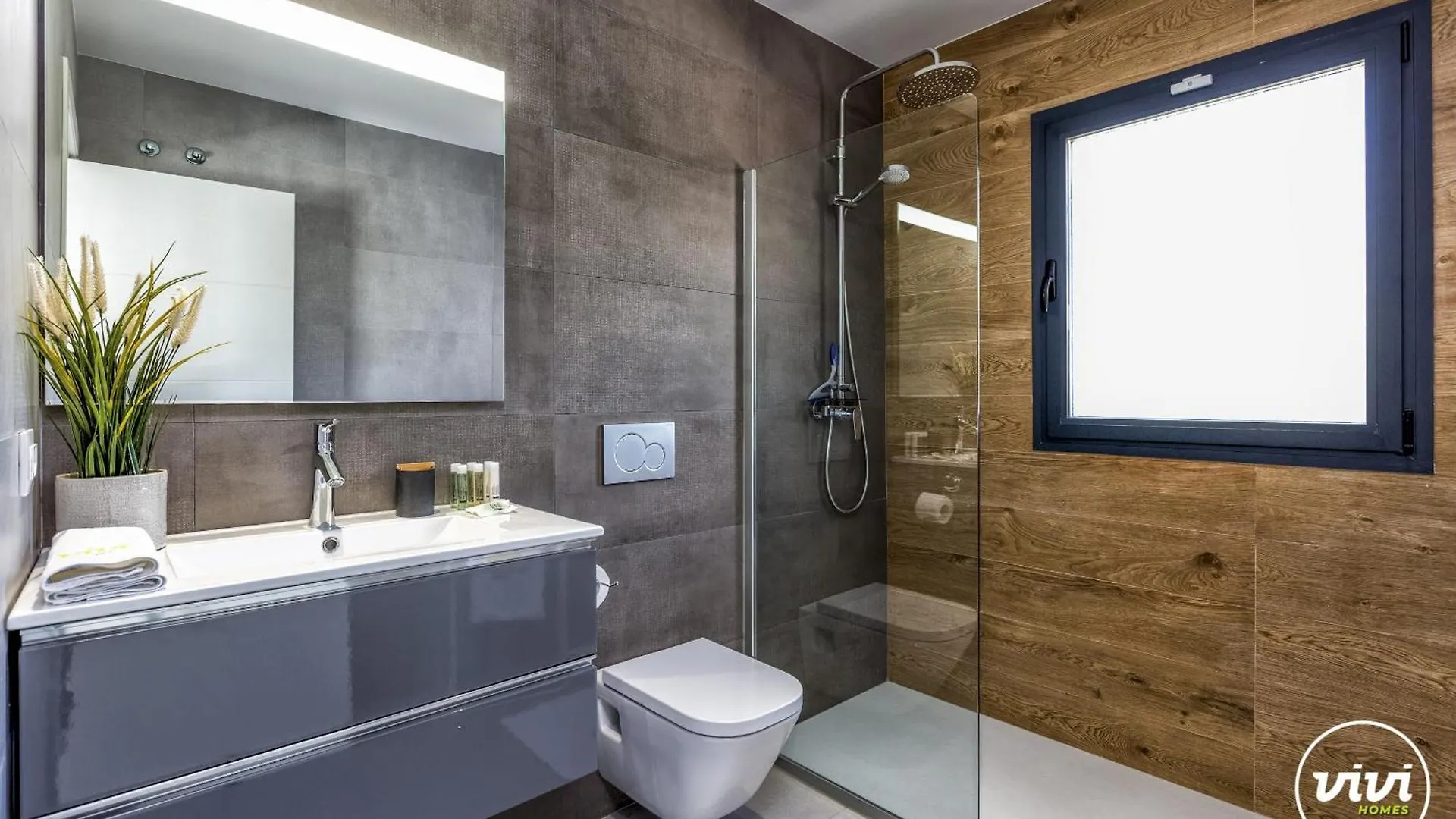 Vivi Homes -Villa Ruby Pool, Garden, Golf & Beach Sitio de Calahonda إسبانيا